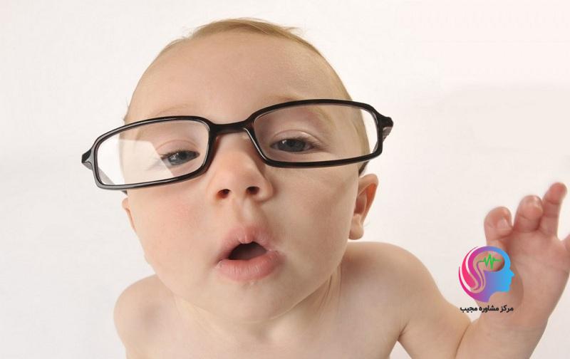 رشد بینایی و شنوایی نوزادان