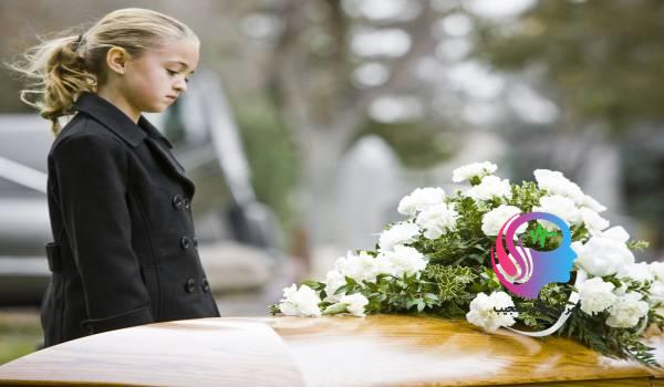 مرگ والدین: رفتار با کودکی که والدین خود را از دست داده است