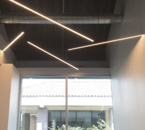 کاربرد نور خطی کناف برای زیبایی داخلی ساختمان‌ه
